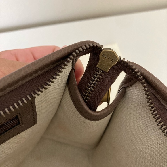 Gucci Ophidia Monogram Clutch - Picture 14 of 16